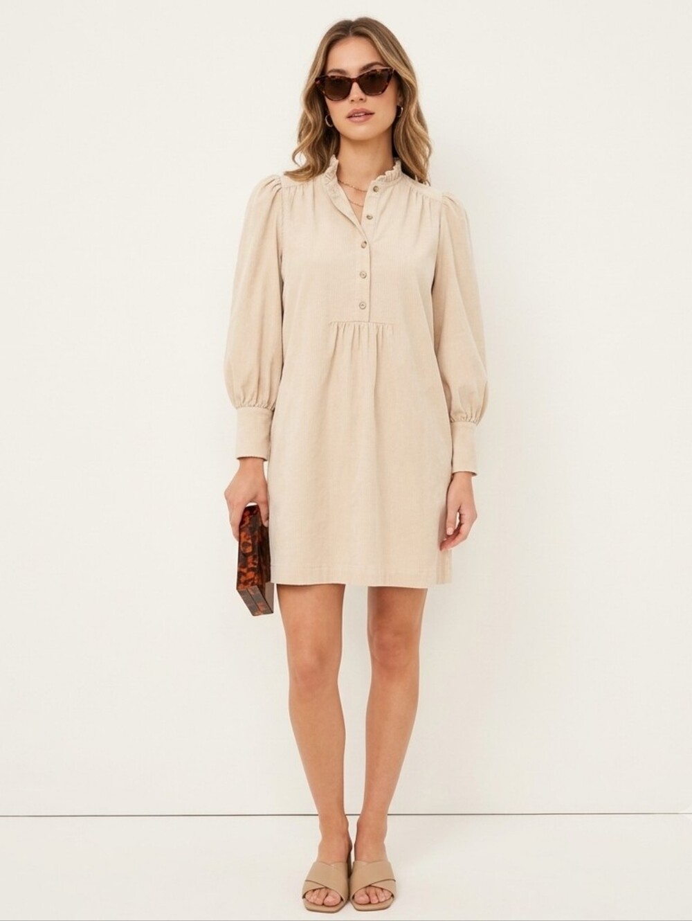 POMANDER PLACE Tan Claiborne Dress size Medium